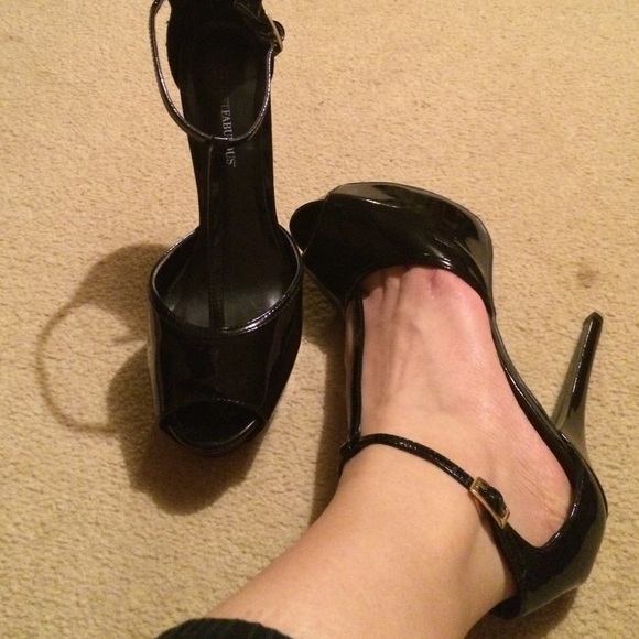 JustFab beautiful shoes