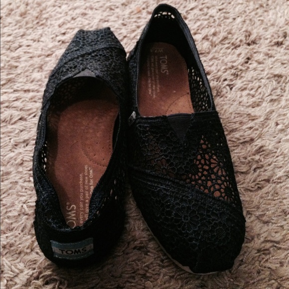 Navy Toms