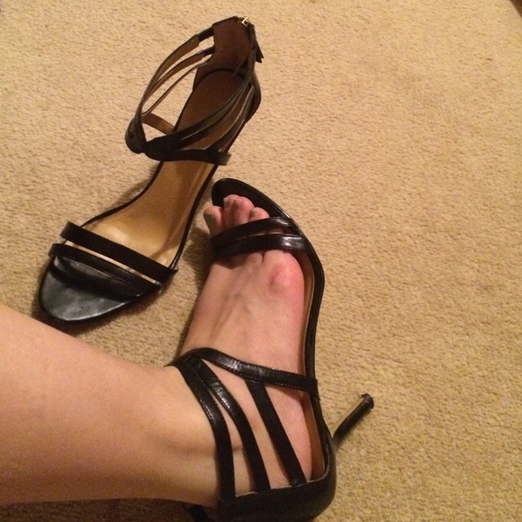 Nine West black shoes