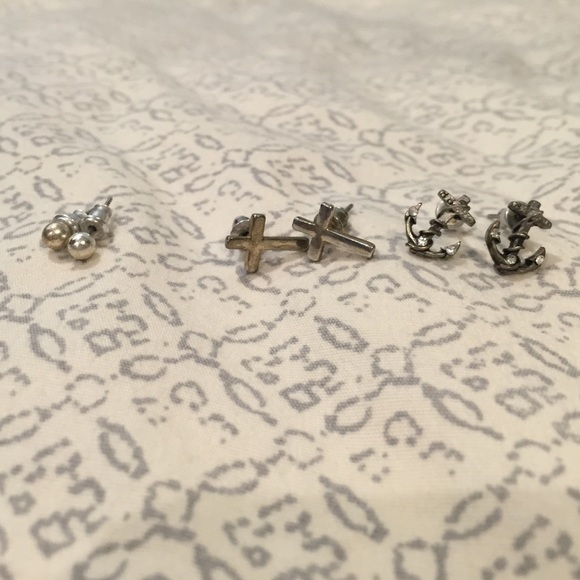 Silver Earring Set