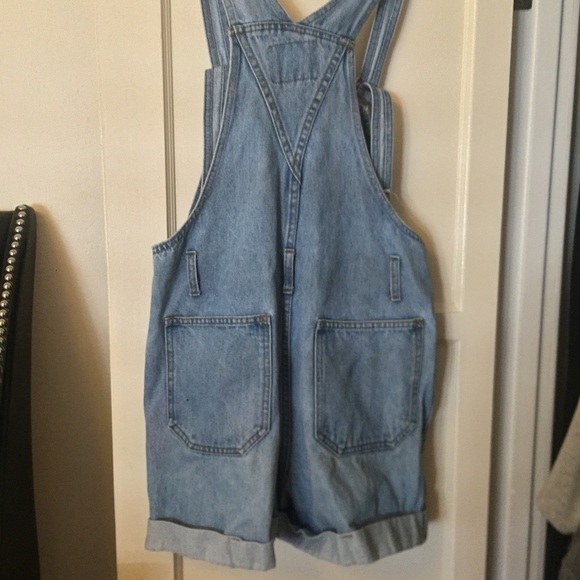 Jean overall shorts - Picture 3 of 3