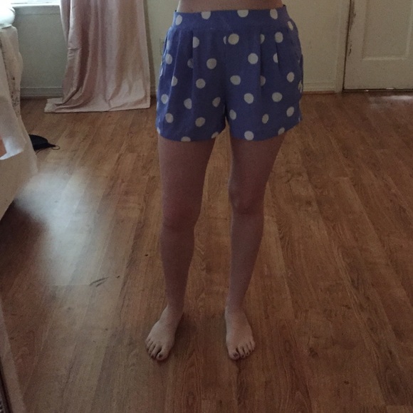 Polka dot blue shorts forever 21