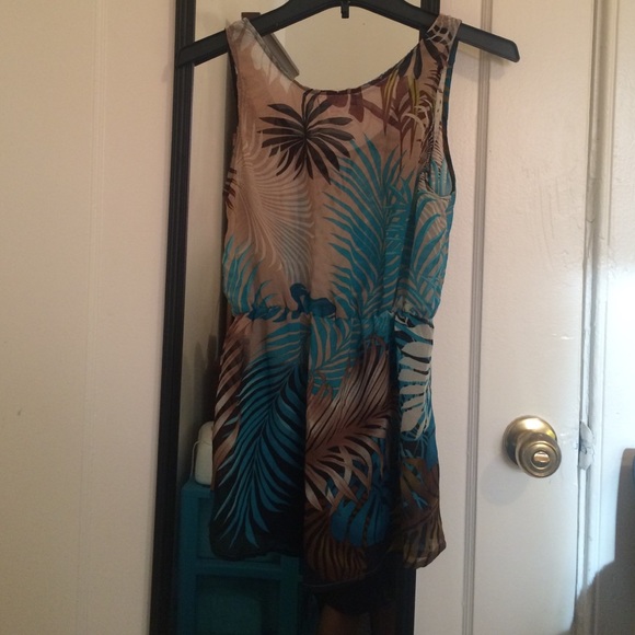 Sheer top - Picture 2 of 2