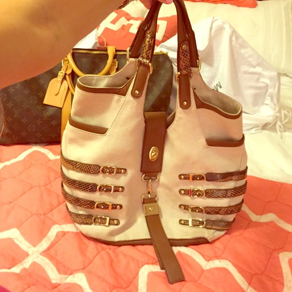 Jimmy Choo bag with Python accents ⭐️