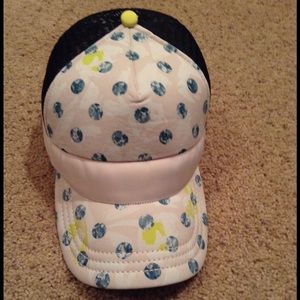 Lululemon women's trucker hat