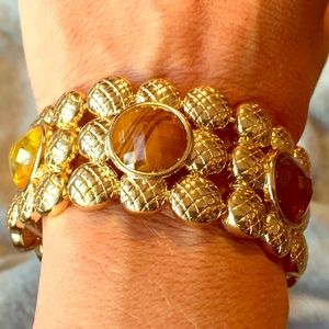 Gold tone bracelet