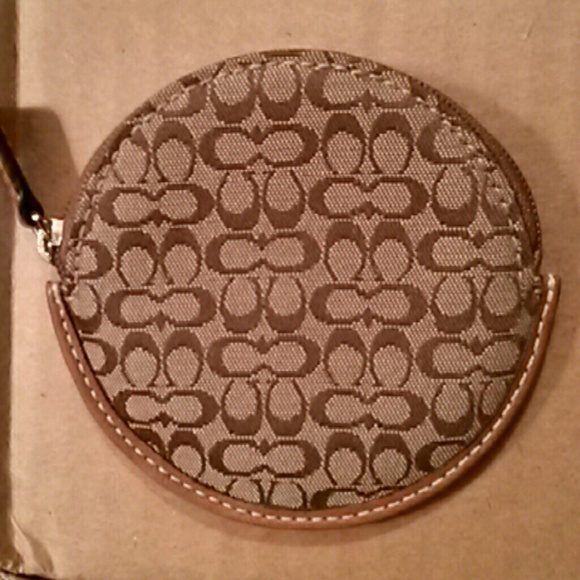 NWOT Authentic Coach coin purse
