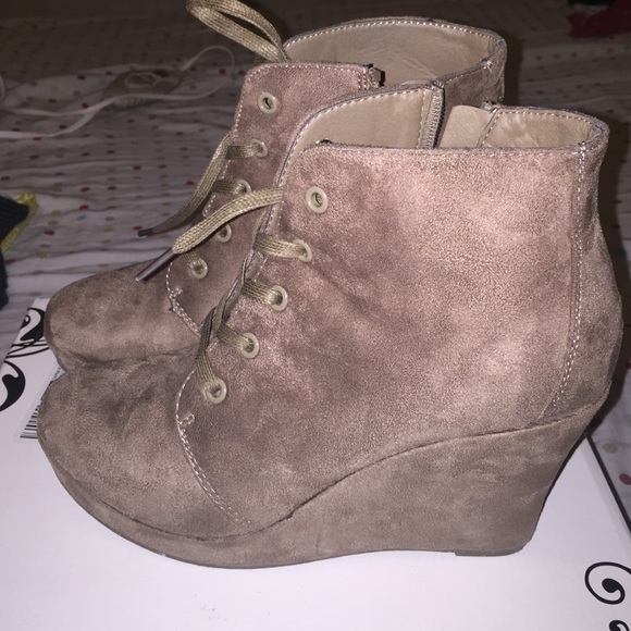 Wedge booties