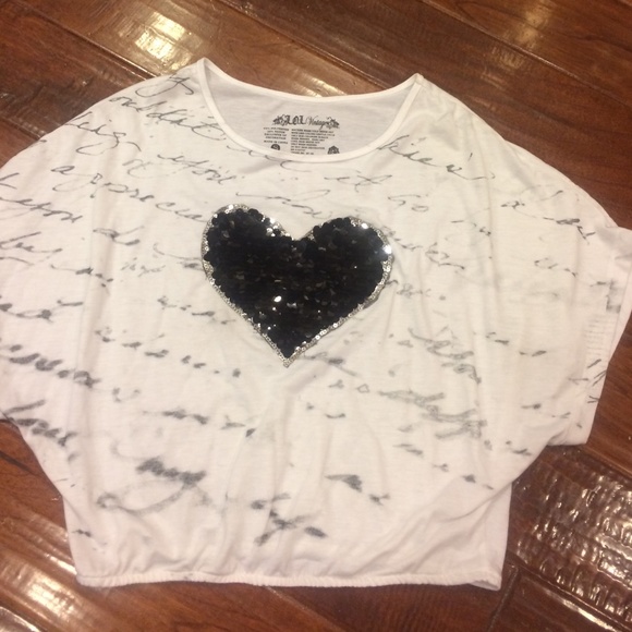 📌Cute Top📌 - Picture 2 of 3