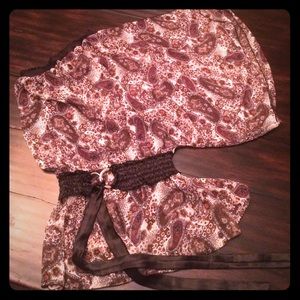 Italian Semi- Sheer Top- Cute w leggings!