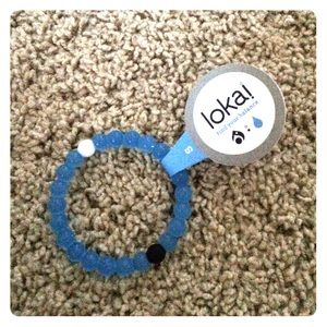 Blue lokai bracelet: on hold! Until further notice