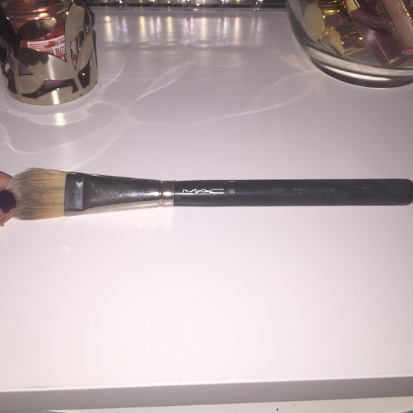 MAC 190 Brush