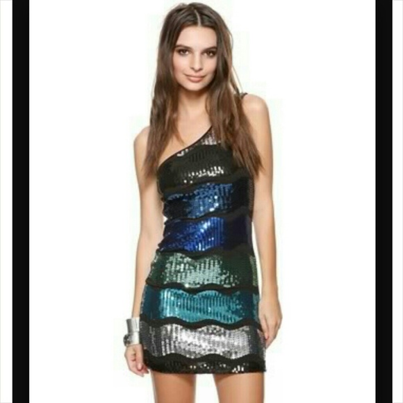 One-shoulder sequin dress - Picture 2 of 2