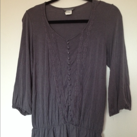 Gray Button Top - Picture 3 of 4