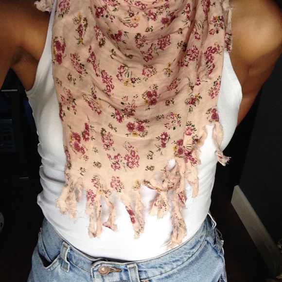 SOLD on Vinted ⚠️ - Picture 2 of 3