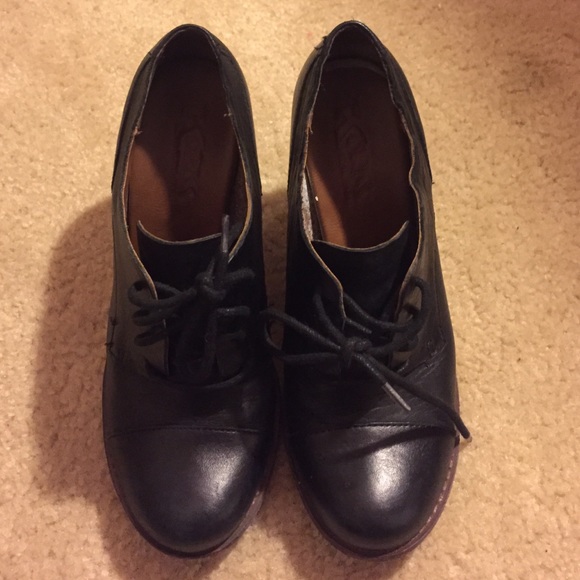 Kork leather booties.