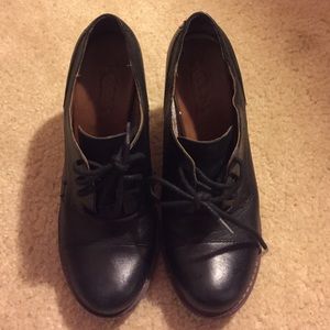 Kork leather booties.