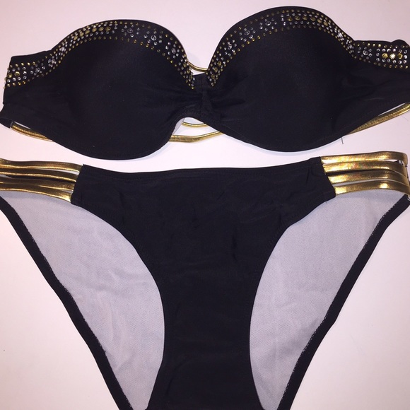 Victorias Secret bathing suit top with bottoms