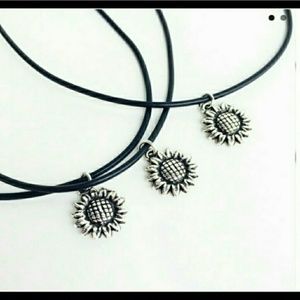Sunflower choker