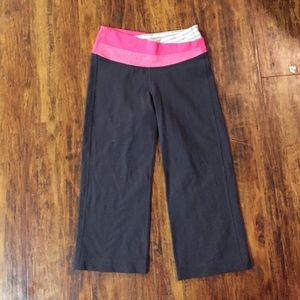 Lululemon athletica crop pants