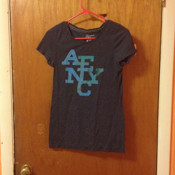 American Eagle T shirt - Picture 1 of 2