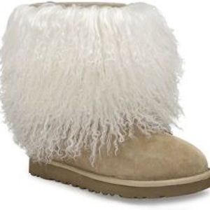 Fluffy UGG Boots Sand ON HOLD