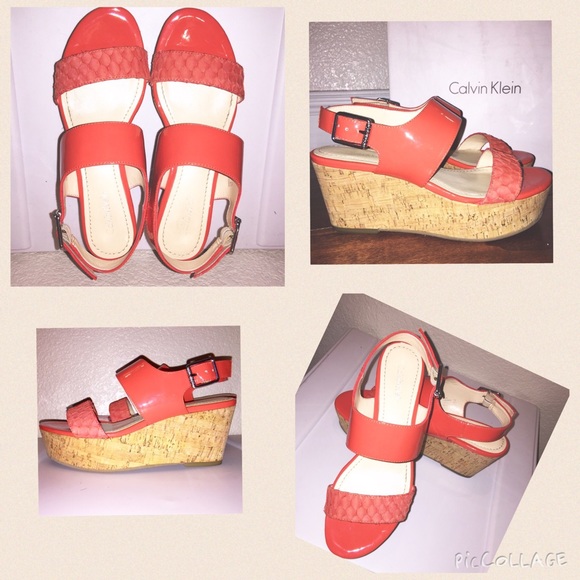 NIB Calvin Klein Platform Sandal - Picture 1 of 2