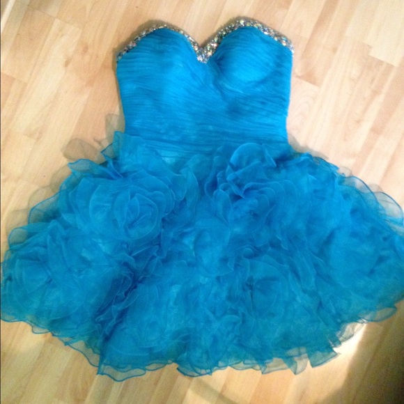 Beautiful formal dress!