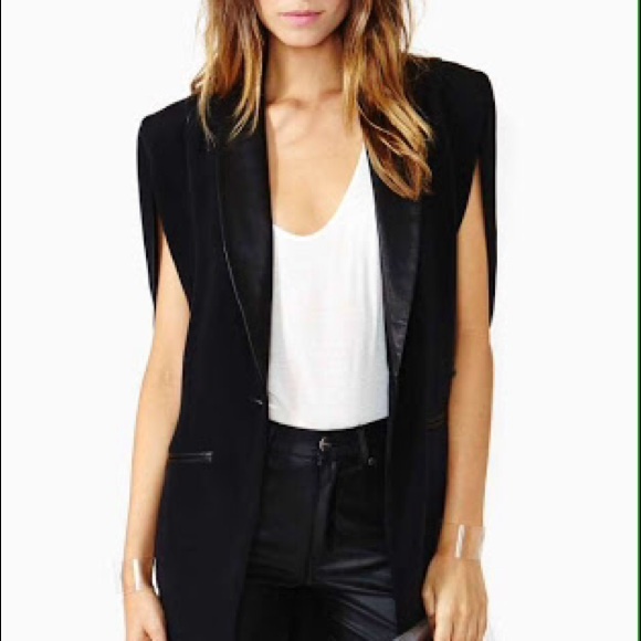 NastyGal • Boss Babe Cape VEST •