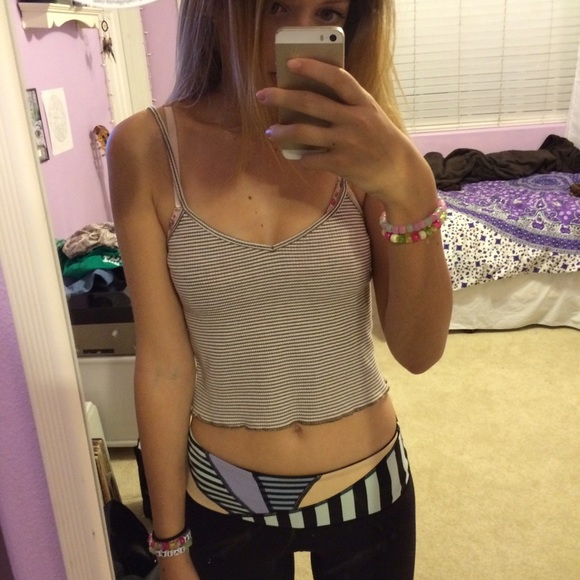 💫traded // nwot striped crop top - Picture 4 of 4