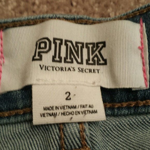 Shorts - Picture 2 of 3