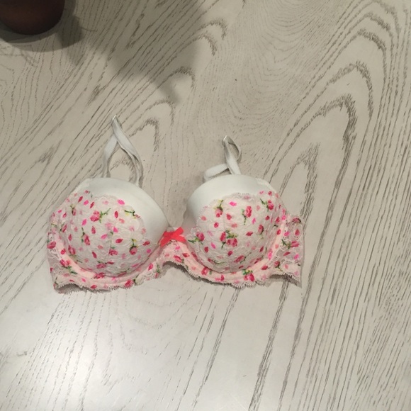 Victoria secret bra