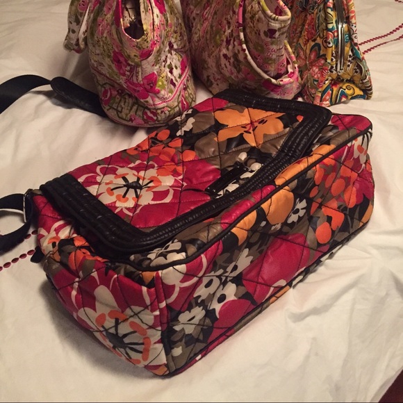 Vera Bradley bittersweet puffy messenger bag