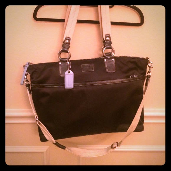 Coach Diaper Bag in Black & Blue! Lots of pockets!
