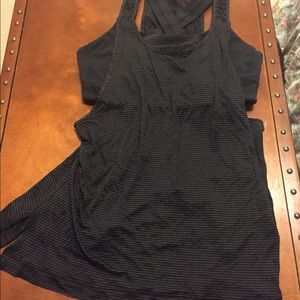 Size 8 Lululemon Stash It Tank with built in bra