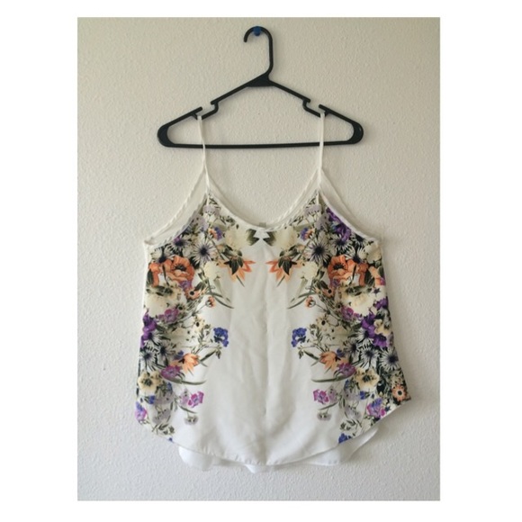 Floral print top RESERVED FOR JORDAN