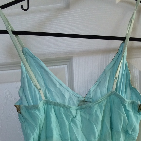 Spaghetti strap long flowing shirt *free* - Picture 4 of 4