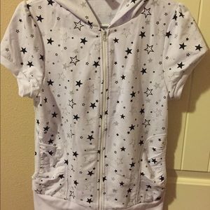 Large Short sleeve sweater with hoodie