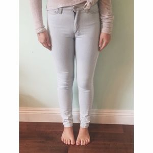 SOLD 💕✨BRANDY MELVILLE HIGH WAISTED STRIPED JEANS