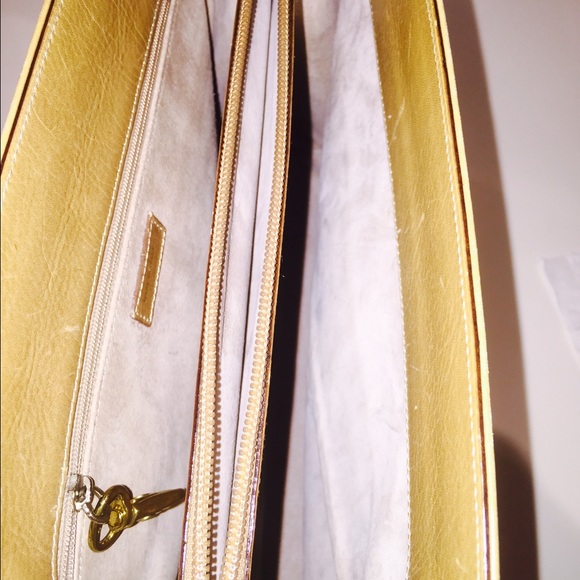 ❎SOLD❎Camel Kate Spade bag ❎SOLD❎ - Picture 2 of 4