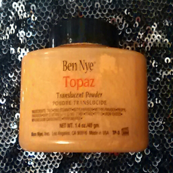 Ben Nye Topaz Translucent Powder (setting powder)