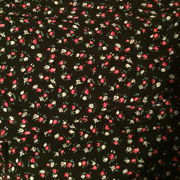 Black floral print dress! 💐 - Picture 3 of 3