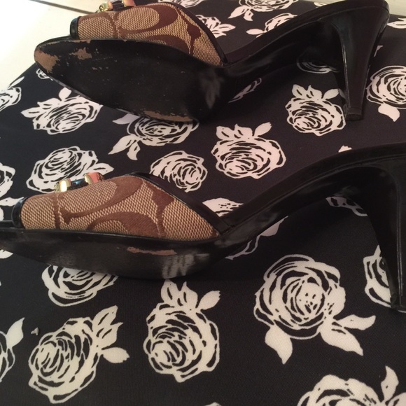 Coach logo shoes - Picture 3 of 4