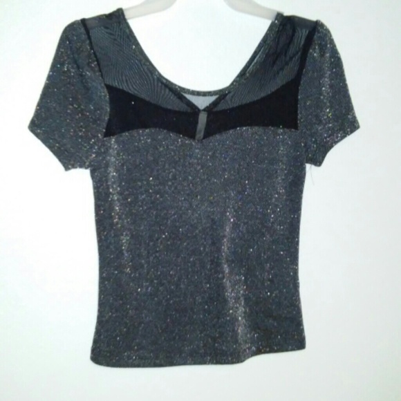 Gray top