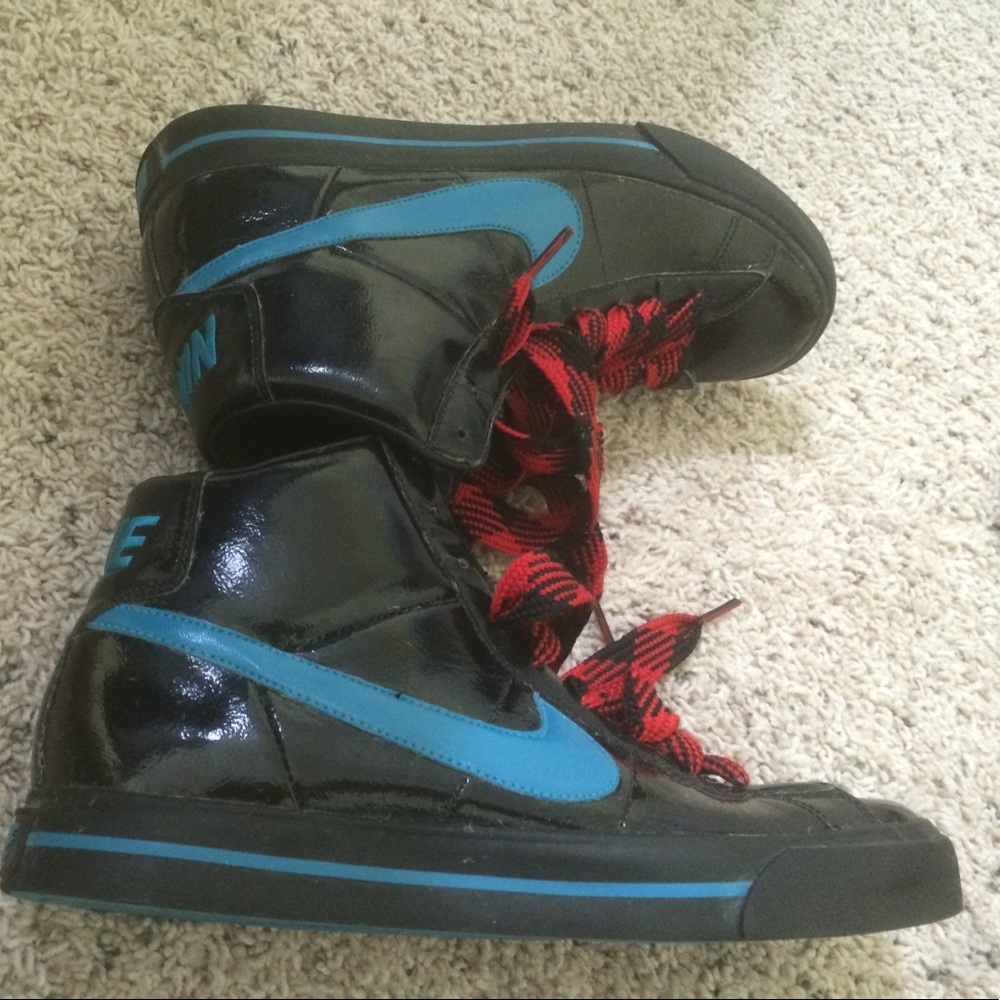 Mens leather Nike boots