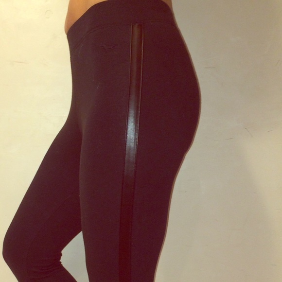 PINK pleather stripe legging