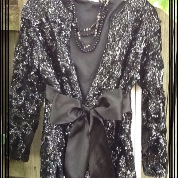 🚫NFS Bundled🚫Cute black sequin jacket - Picture 2 of 3