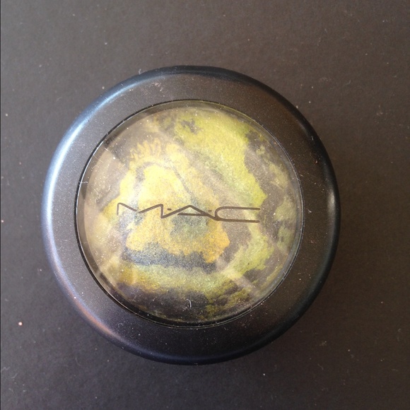 Bundle MAC shadows
