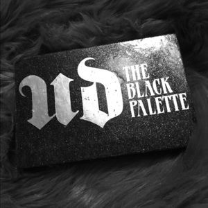 Urban decay Black Palette