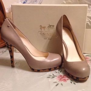Coach heels 👠
